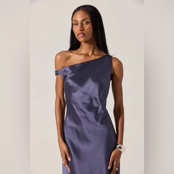 Elain Satin Off Shoulder Midi Dress, NWT - Picture 2 of 3